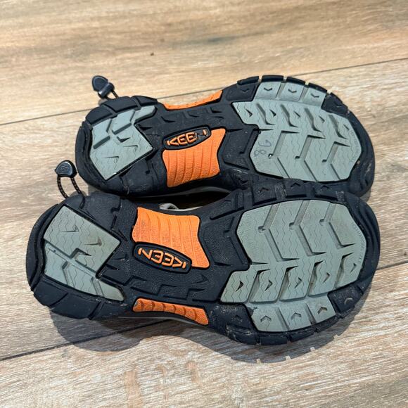 Keen Newport H2 Outdoor Adjustable Drawstring Sandal Mens Size 7.5